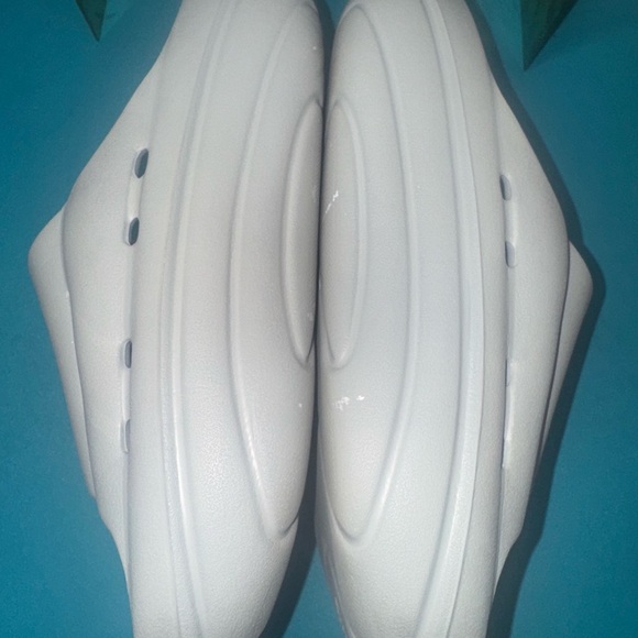 UGG FOAM O SLIDE Woman  Slide Sandals Size 10 - Picture 7 of 10